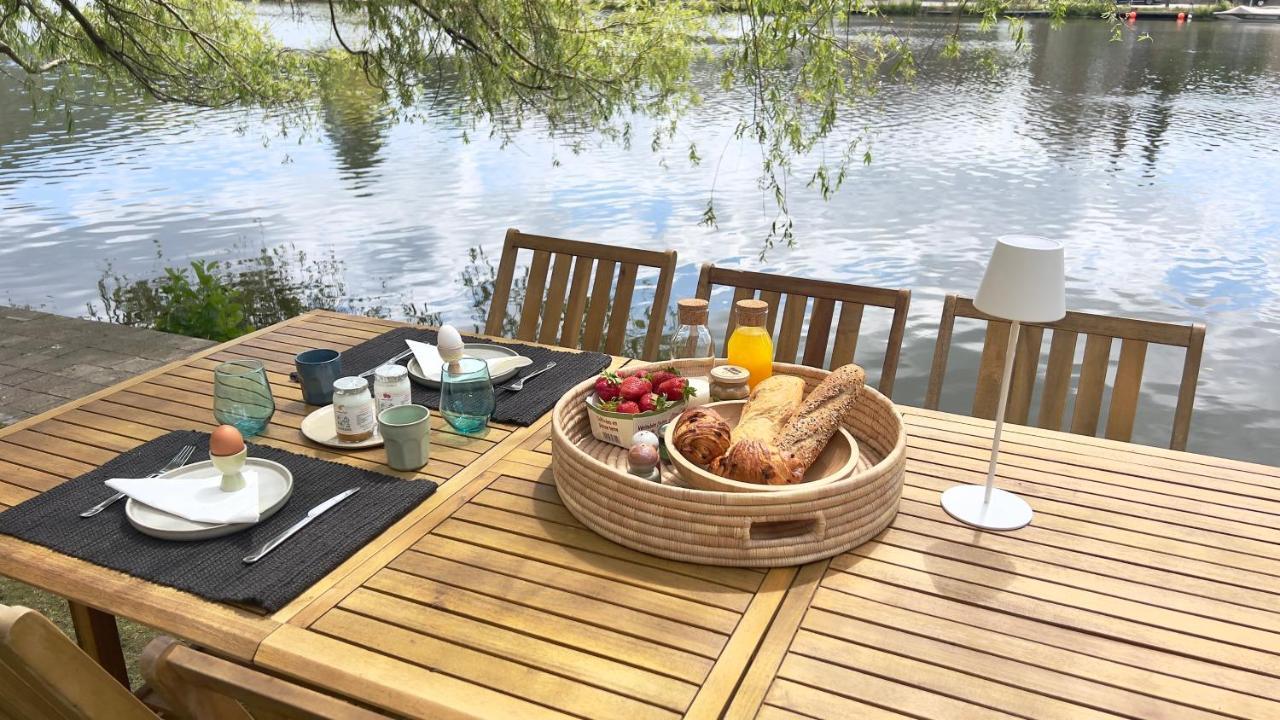 Pieds Dans L'Eau Private Wellness Bordure De Meuse Villa Lustin Eksteriør bilde