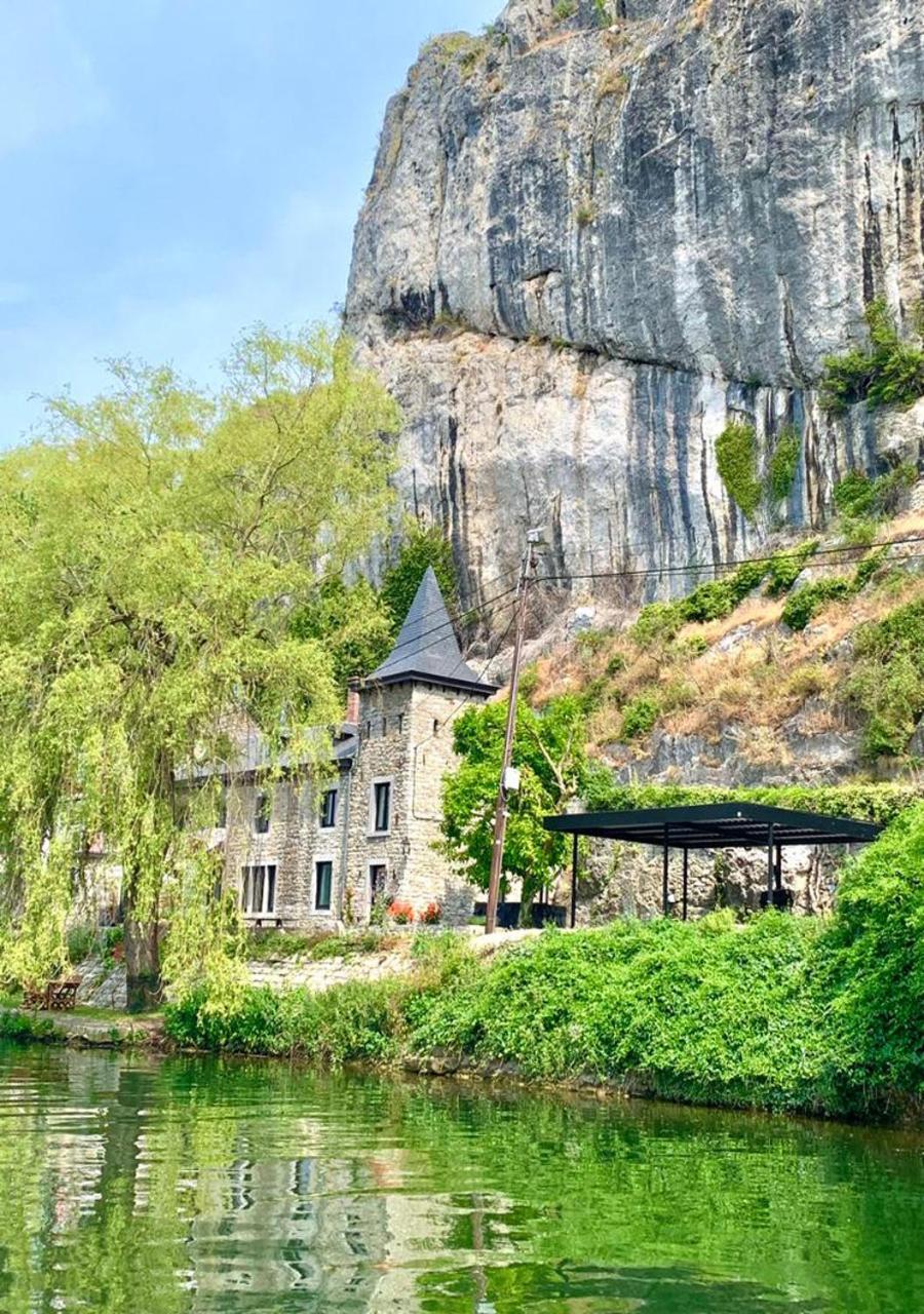Pieds Dans L'Eau Private Wellness Bordure De Meuse Villa Lustin Eksteriør bilde