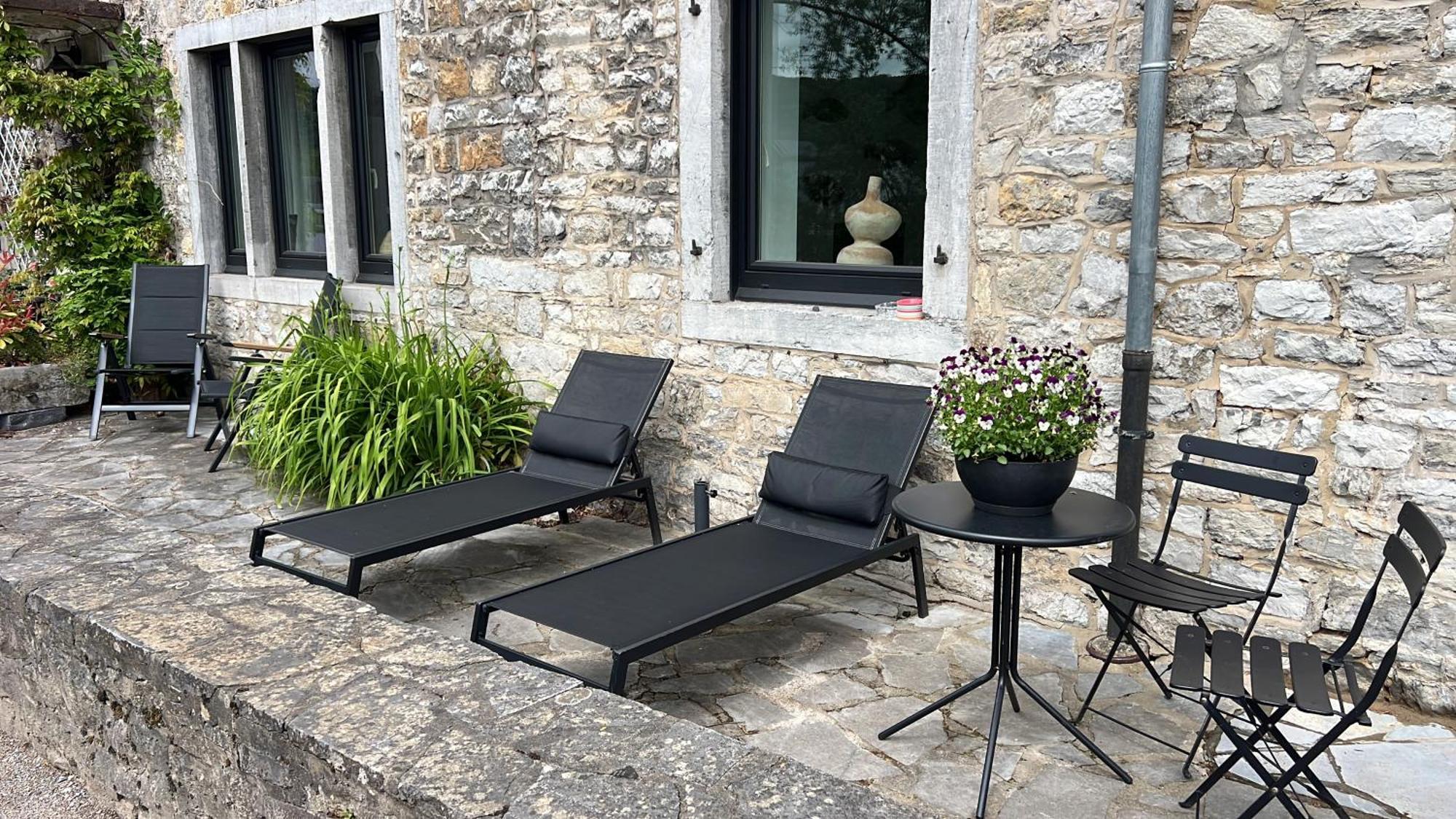 Pieds Dans L'Eau Private Wellness Bordure De Meuse Villa Lustin Eksteriør bilde